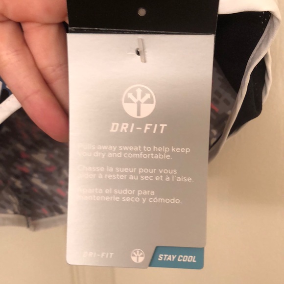 Nike dri fit running shorts - Picture 2 of 3